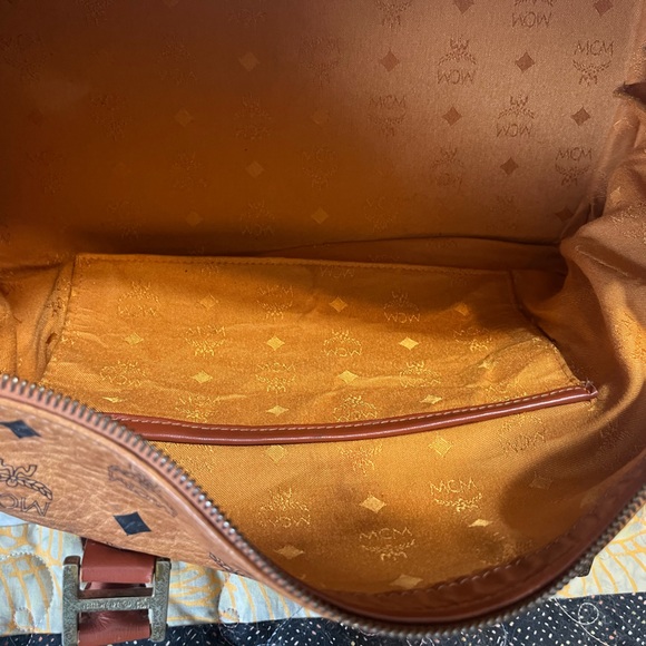 MCM Boston shape duffel - Picture 15 of 15
